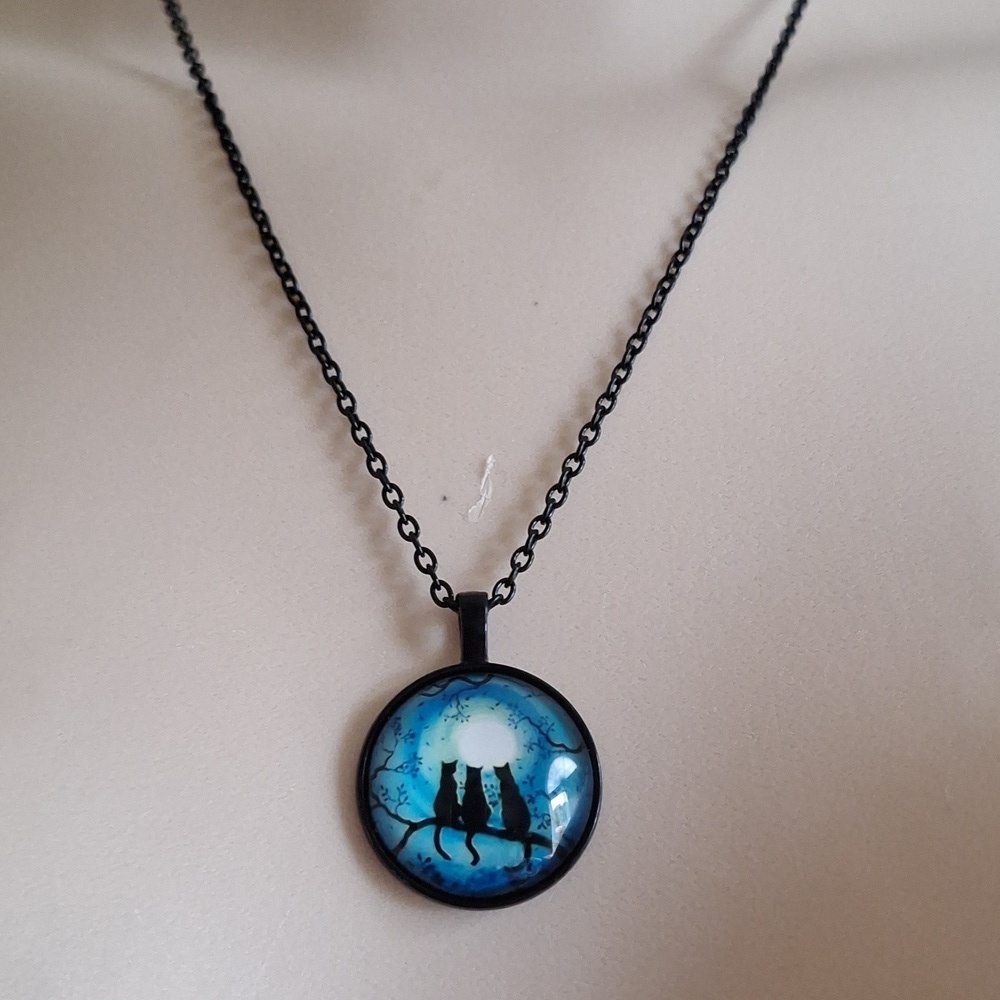 🎁Blue Pendant Necklace Three Cats And The Moon FREE with Bundle Purchase